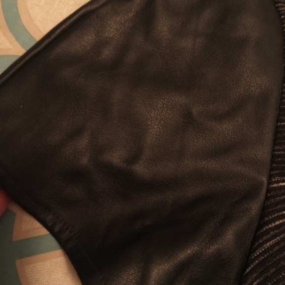 LOFT brand beautiful top - Picture 4 of 4